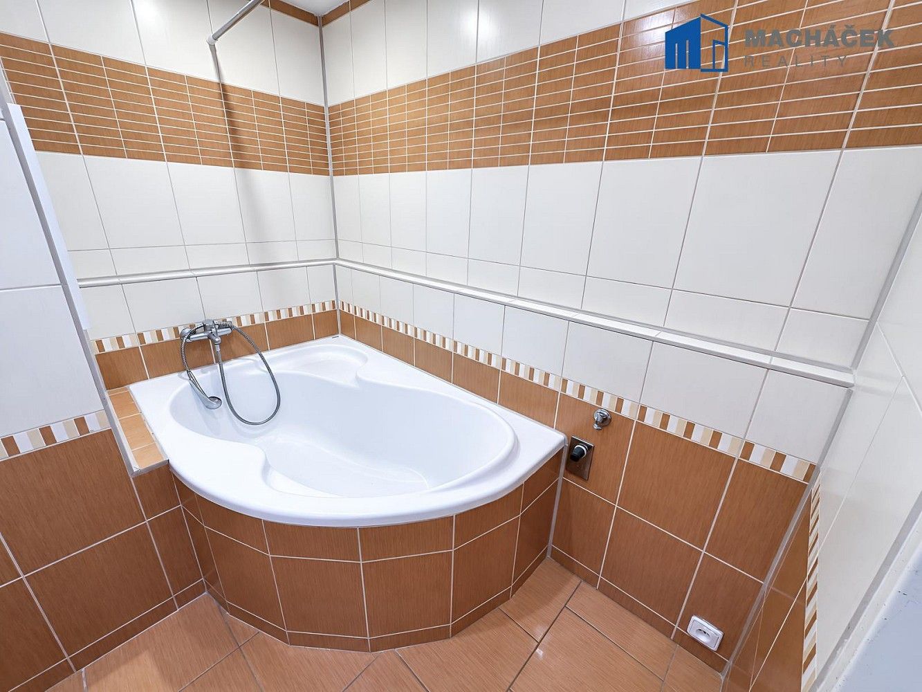 Prodej byt 1+1 - Krupka - Vrchoslav, okres Teplice, Ústecký kraj, 35 m² - 5