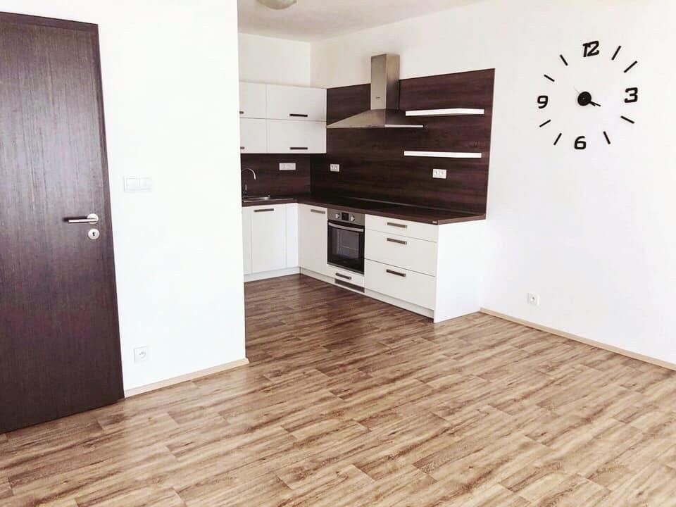 Byty, Uherské Hradiště, 686 06