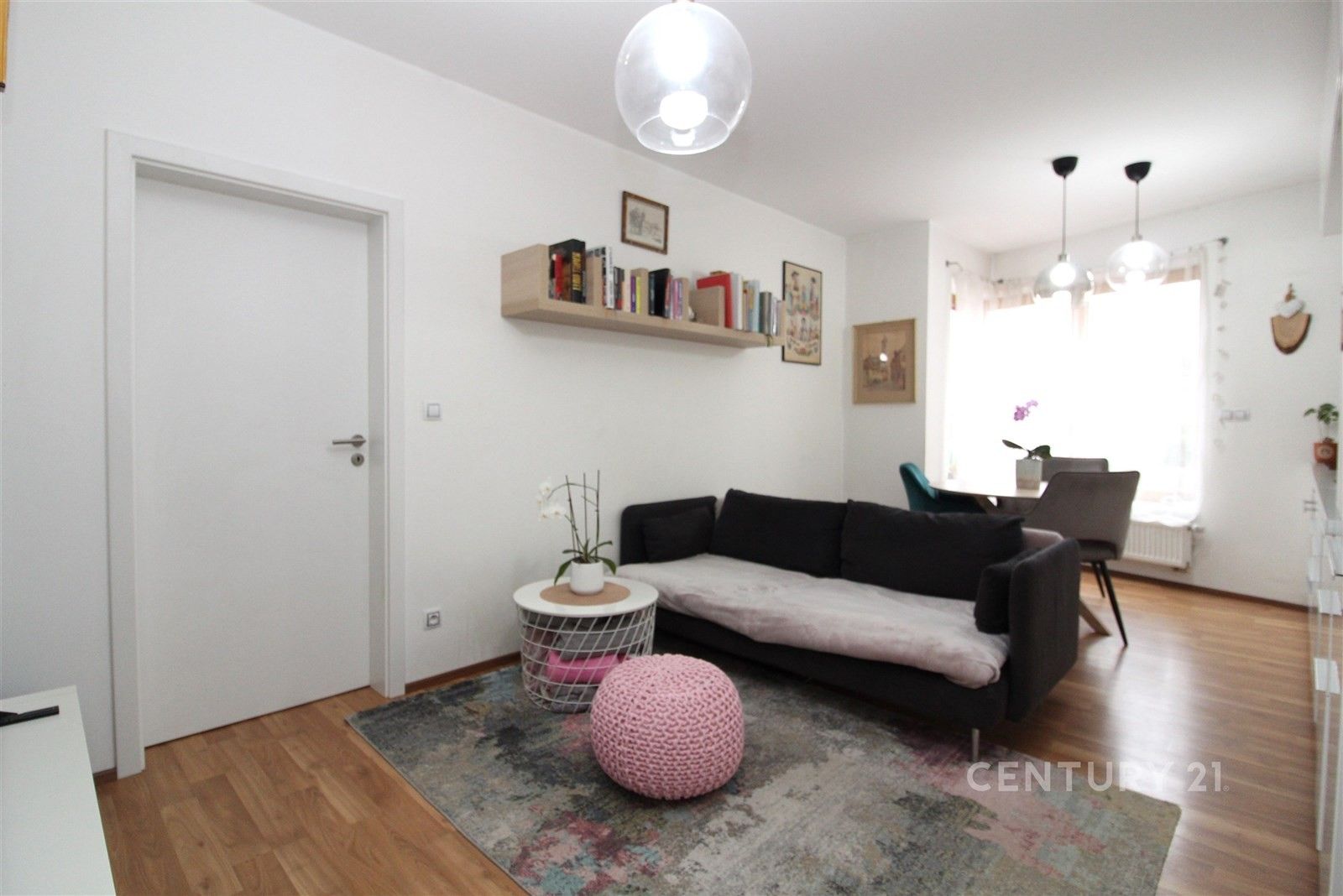 2+kk, U svahu  , Praha, 45 m²