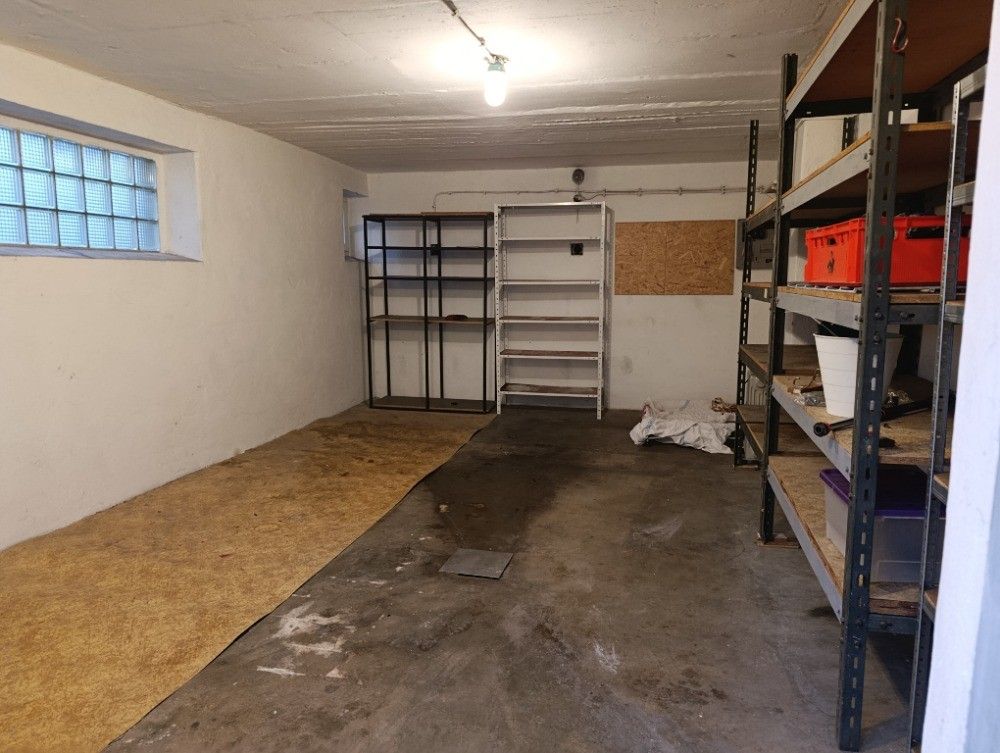 Prodej garáž - Sedlákova, Třebíč, 24 m²