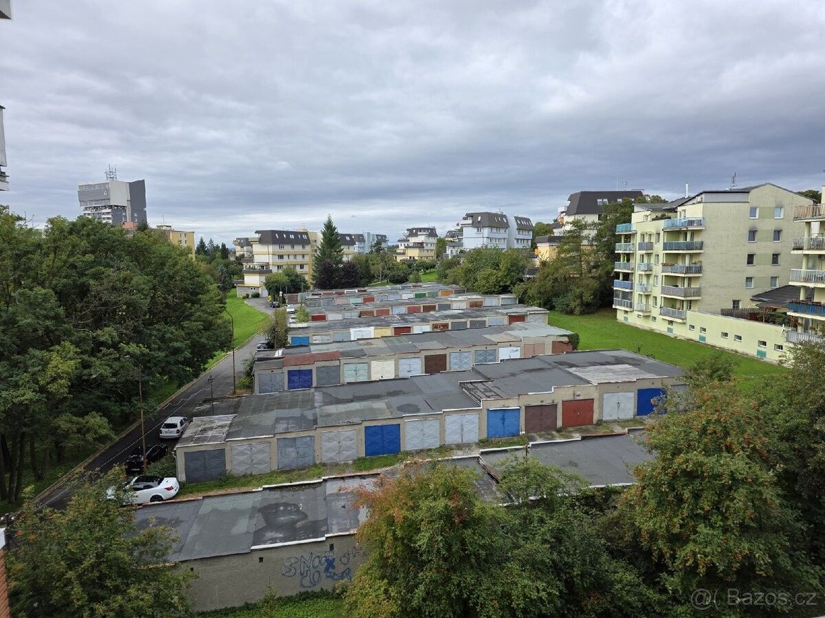 Garáže, Olomouc, 783 01