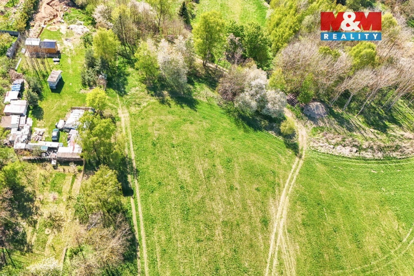 Prodej komerční pozemek - Studánka