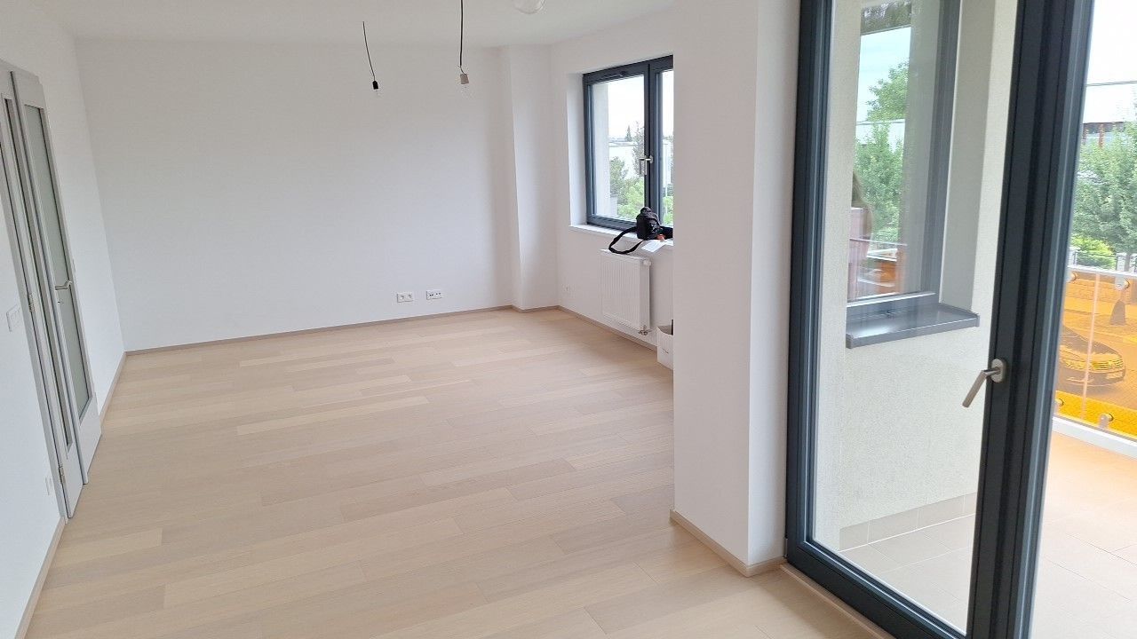 Pronájem byt 3+kk - Za Pískovnou, Praha - Dolní Chabry, 77 m² - 5