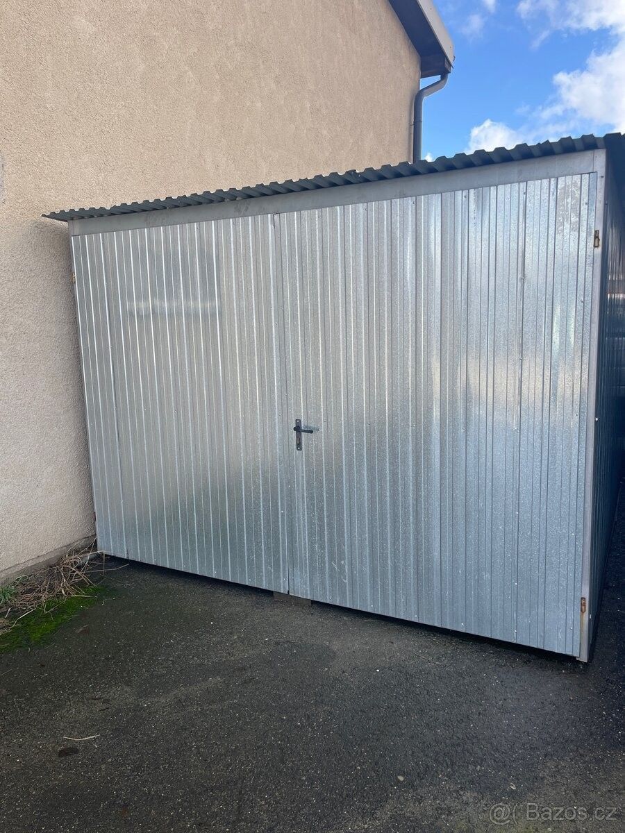 Garáže, Nové Město na Moravě, 592 31