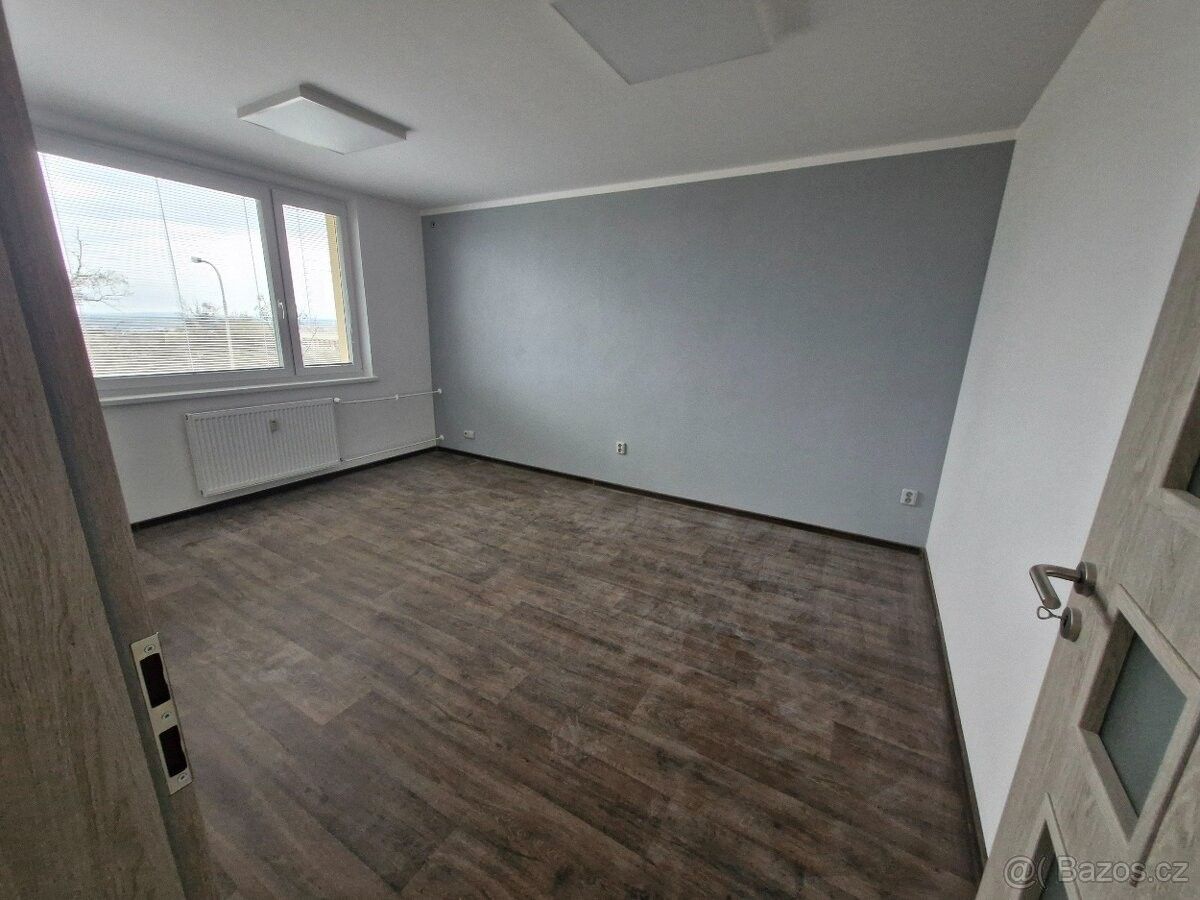 Pronájem byt - Bezkov, 669 02