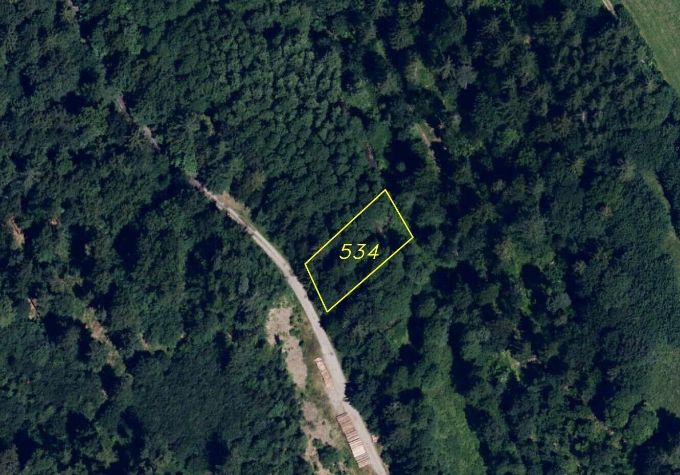 Pozemek, 737 m²