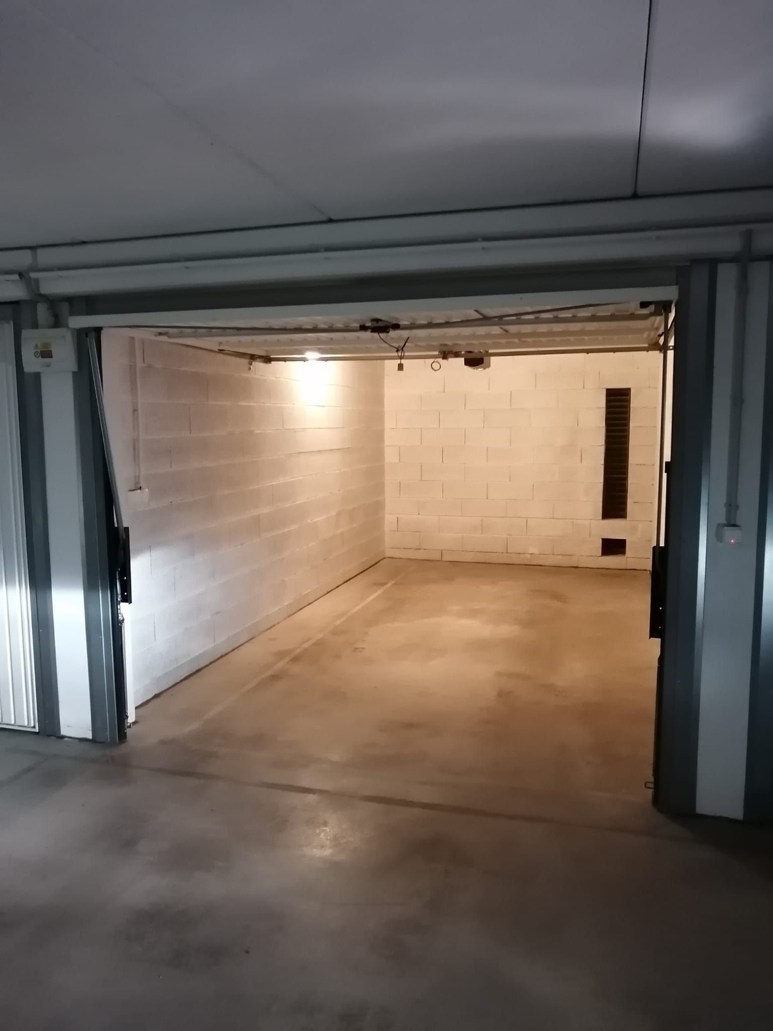 Pronájem garáž - Plzeň Kralovická 55, 17 m²