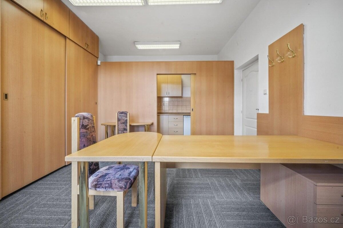 Pronájem kancelář - Plzeň, 318 00