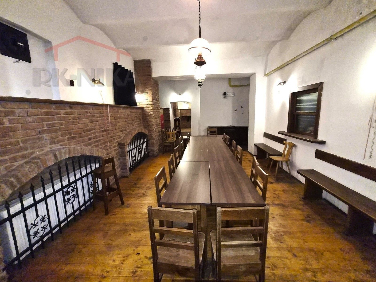 Restaurace · 295 m² · Komenského náměstí 119, Semily - 3