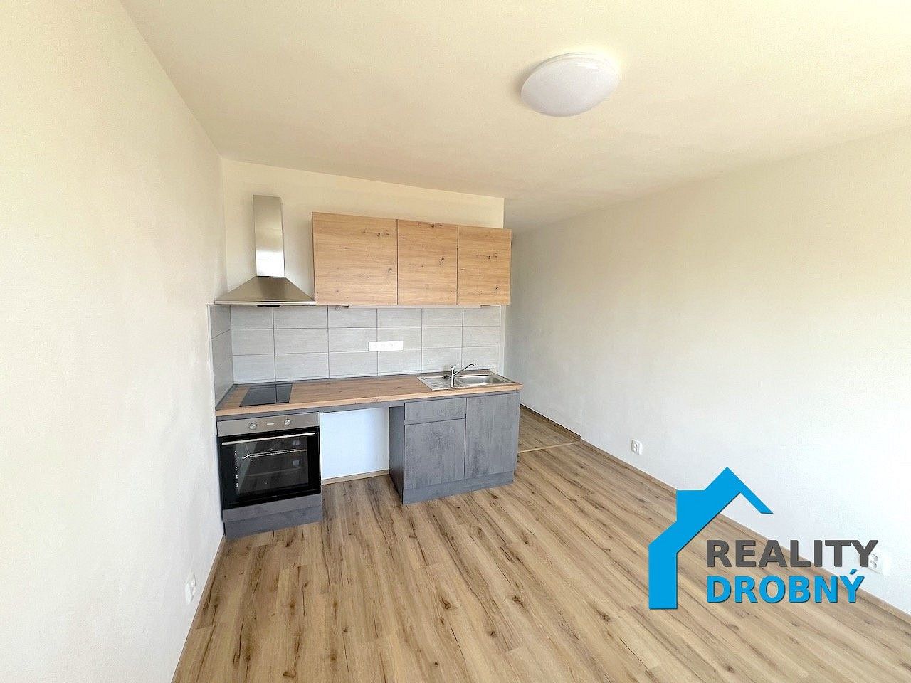 Byt 1+kk · 22 m² · Děčín - Děčín VI-Letná, Ústecký kraj - 4