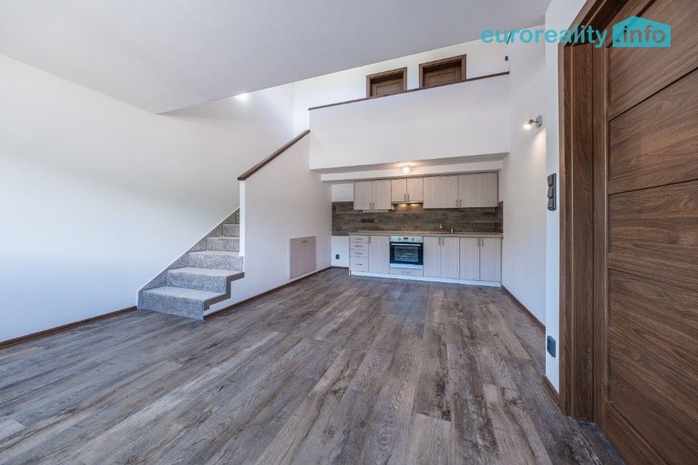 Pronájem byt - Bělá pod Bezdězem, 294 21