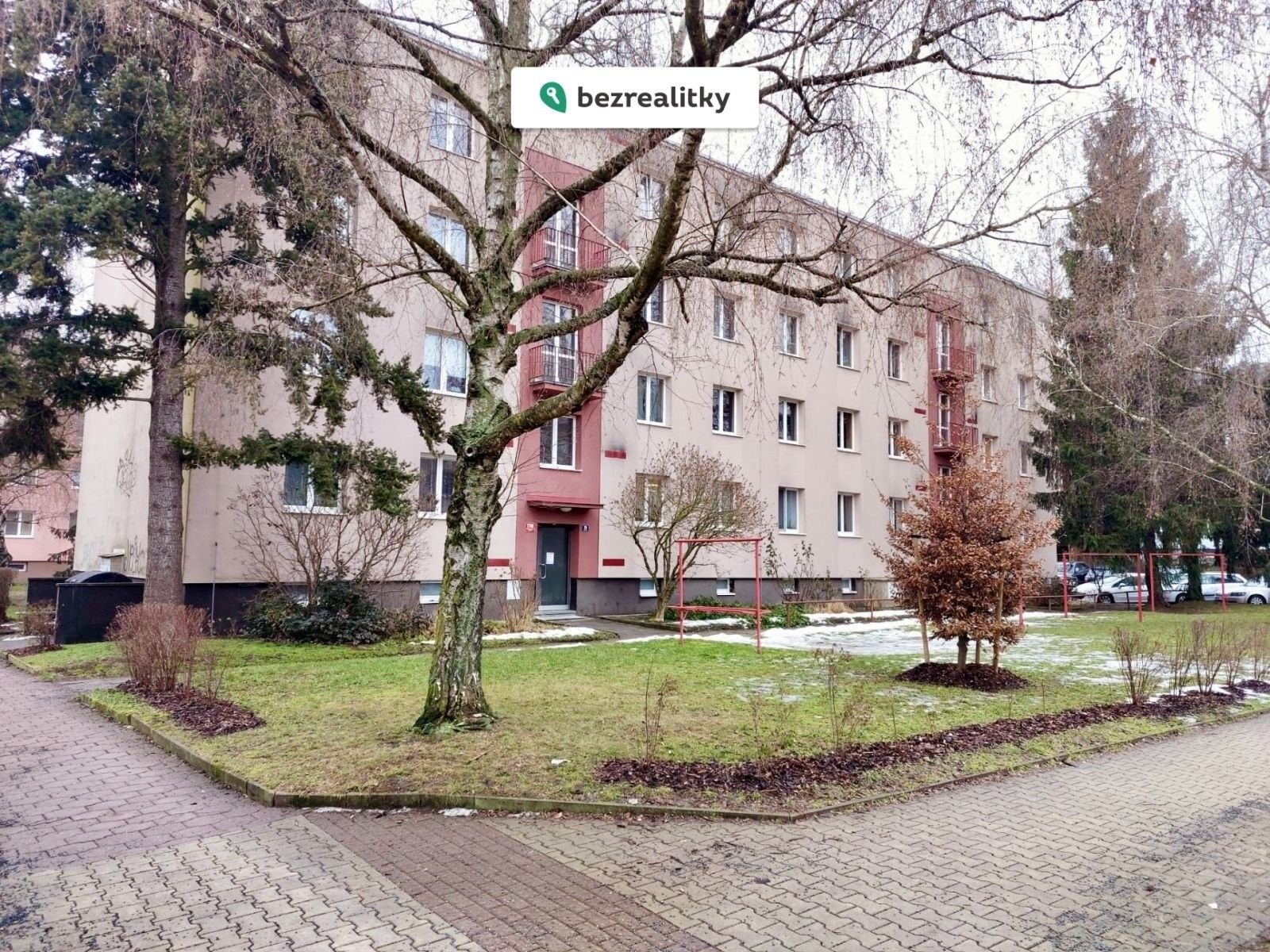 2+kk, Dobšická 1786, Praha, 53 m²