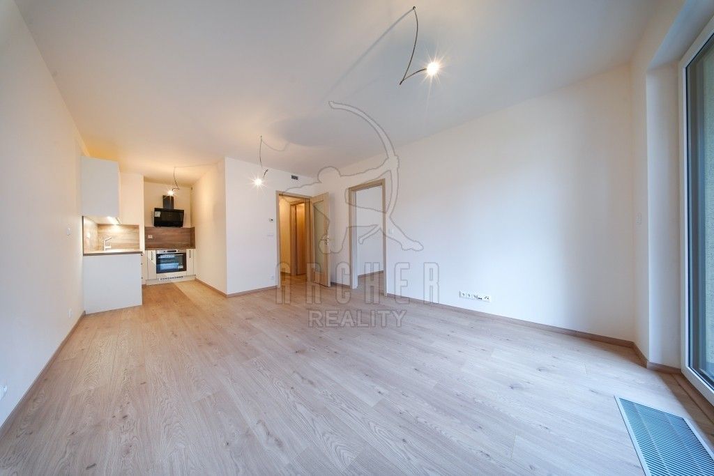 2+kk, Poděbradská, Praha Hloubětín, 70 m² - 1