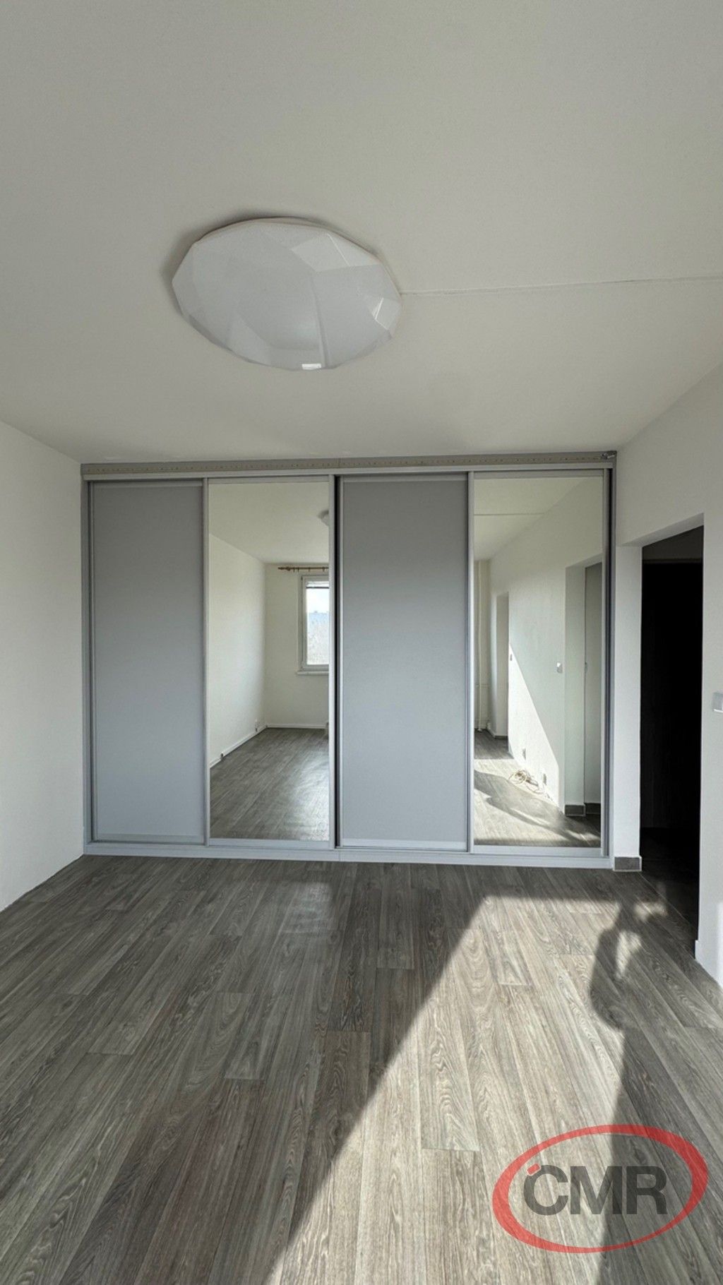 Pronájem byt 1+1 - Angelovova, Praha, 31 m²