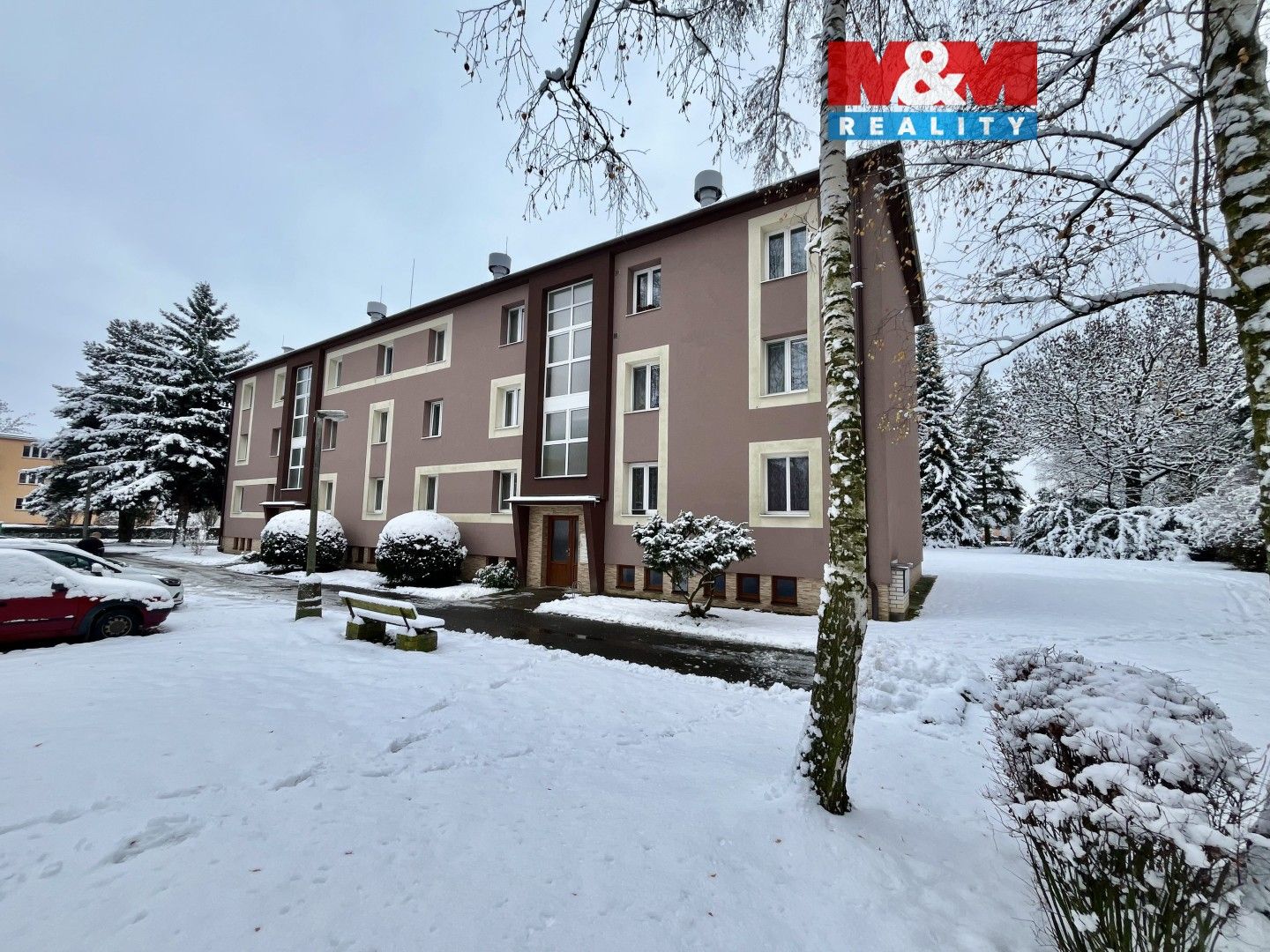 3+1, 1. máje, Uhlířské Janovice, 70 m²