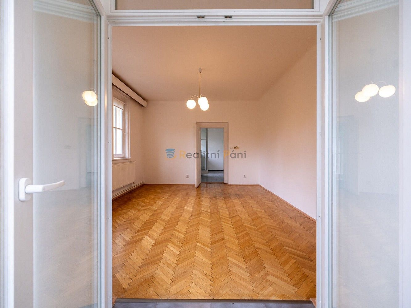 5+1, Rooseveltova, Praha 6 - Bubeneč, 130 m² - 1