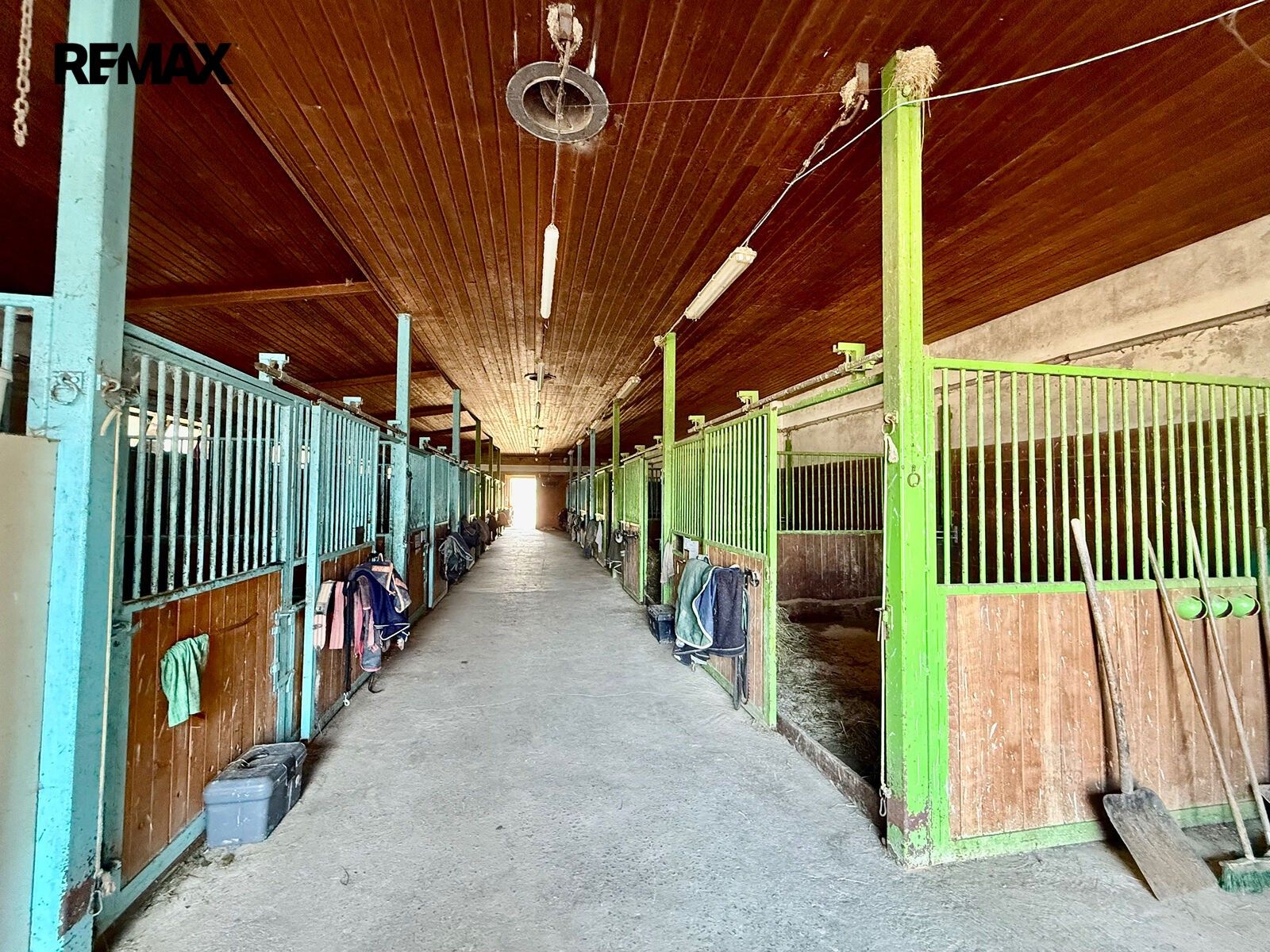 Zemědělské objekty, Spálené Poříčí, 1 300 m² - 2