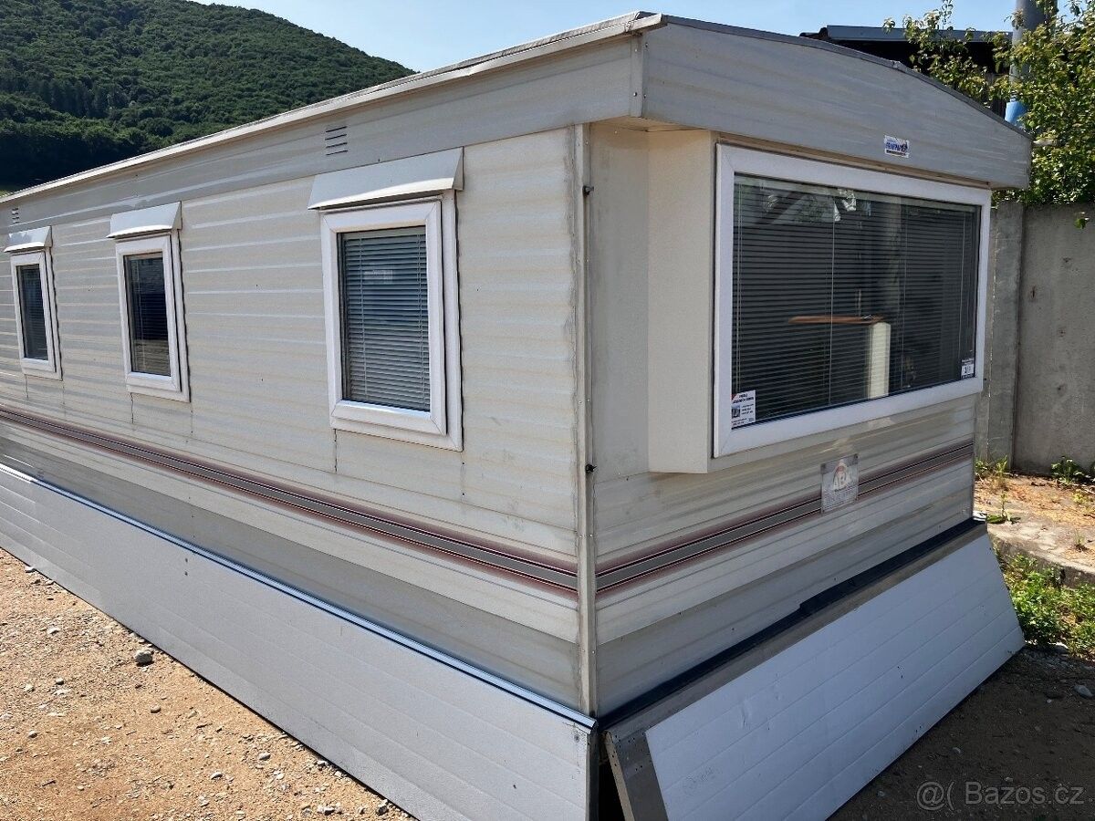 Prodej rodinný dům - 987 65, Slovensko