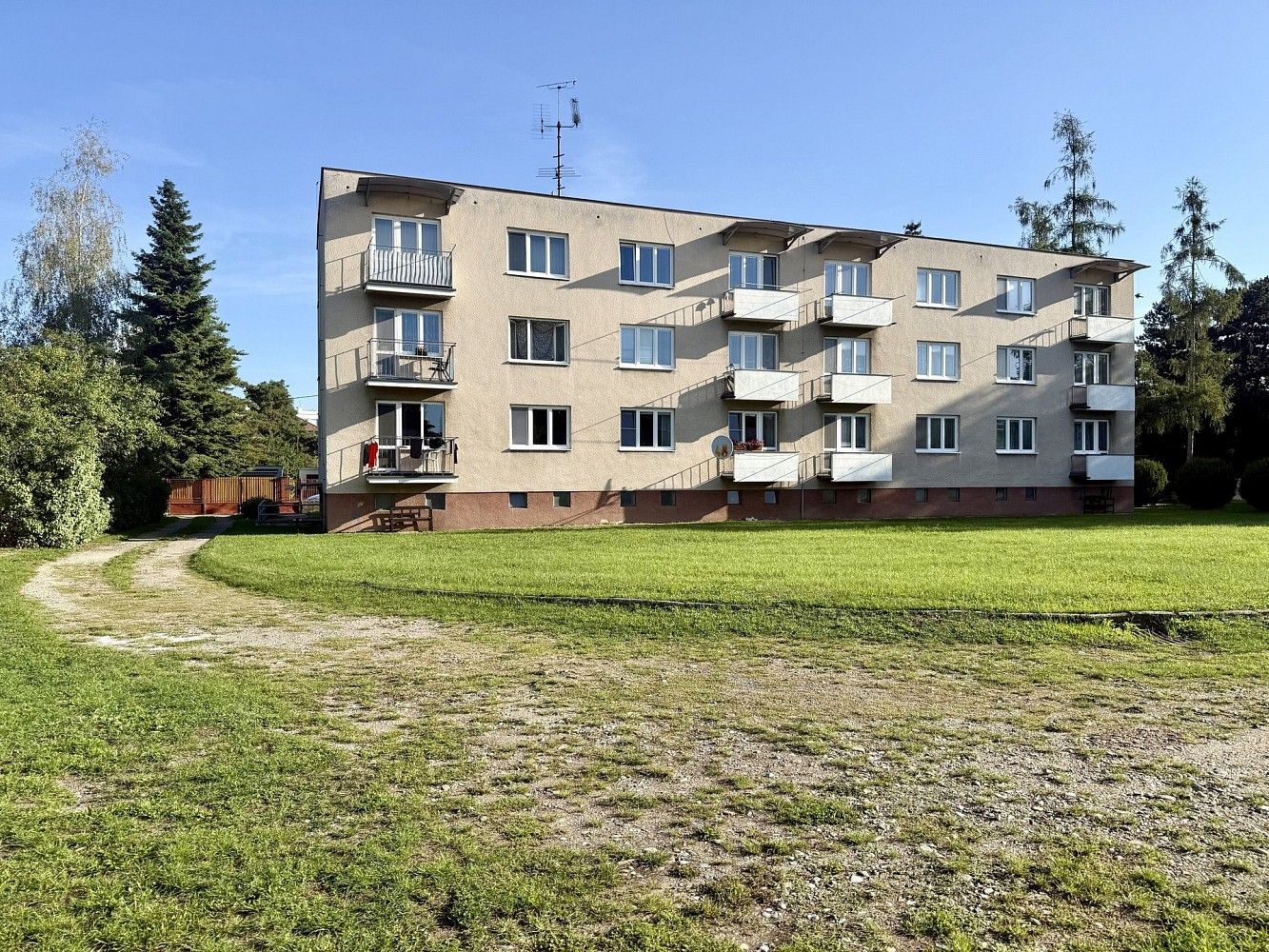 3+1, Šemberova, Hradec Králové - Nový Hradec Králové, 73 m² - 1