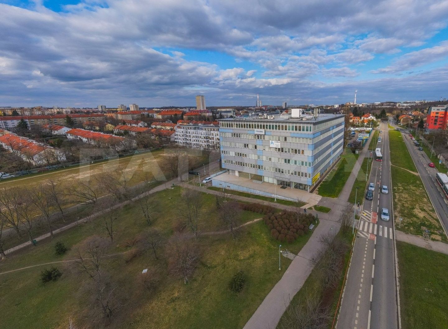 Kanceláře, V olšinách, Praha, 200 m²