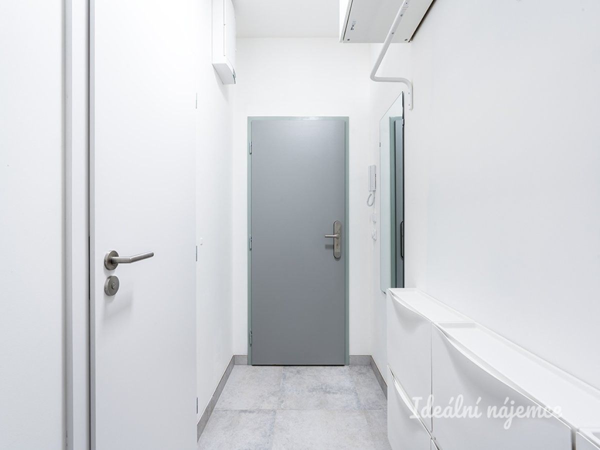 1+kk, Jordánská, Praha, 27 m² - 2