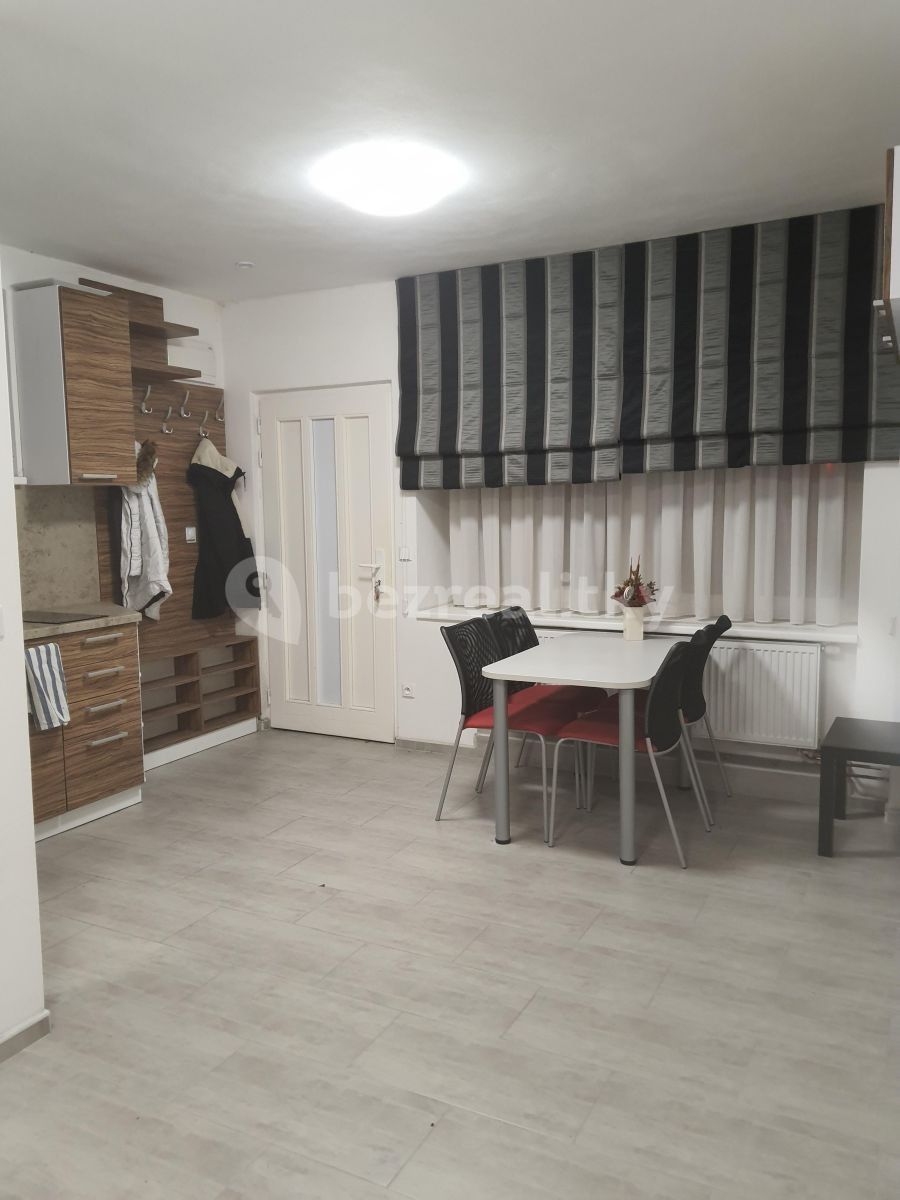 1+kk, 28. pluku, Praha - Vršovice, 24 m² - 1