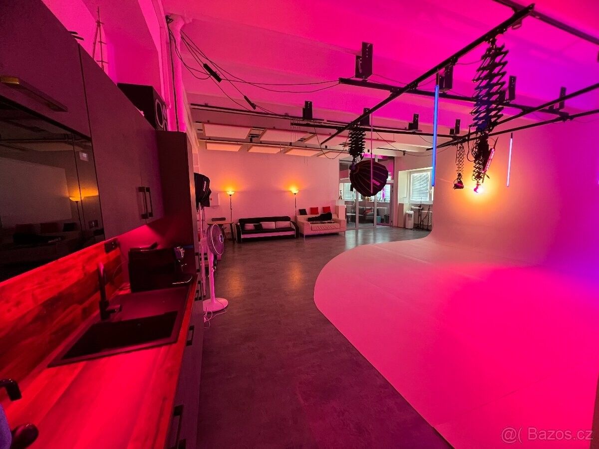 Pronájem ostatní - Praha, 148 00