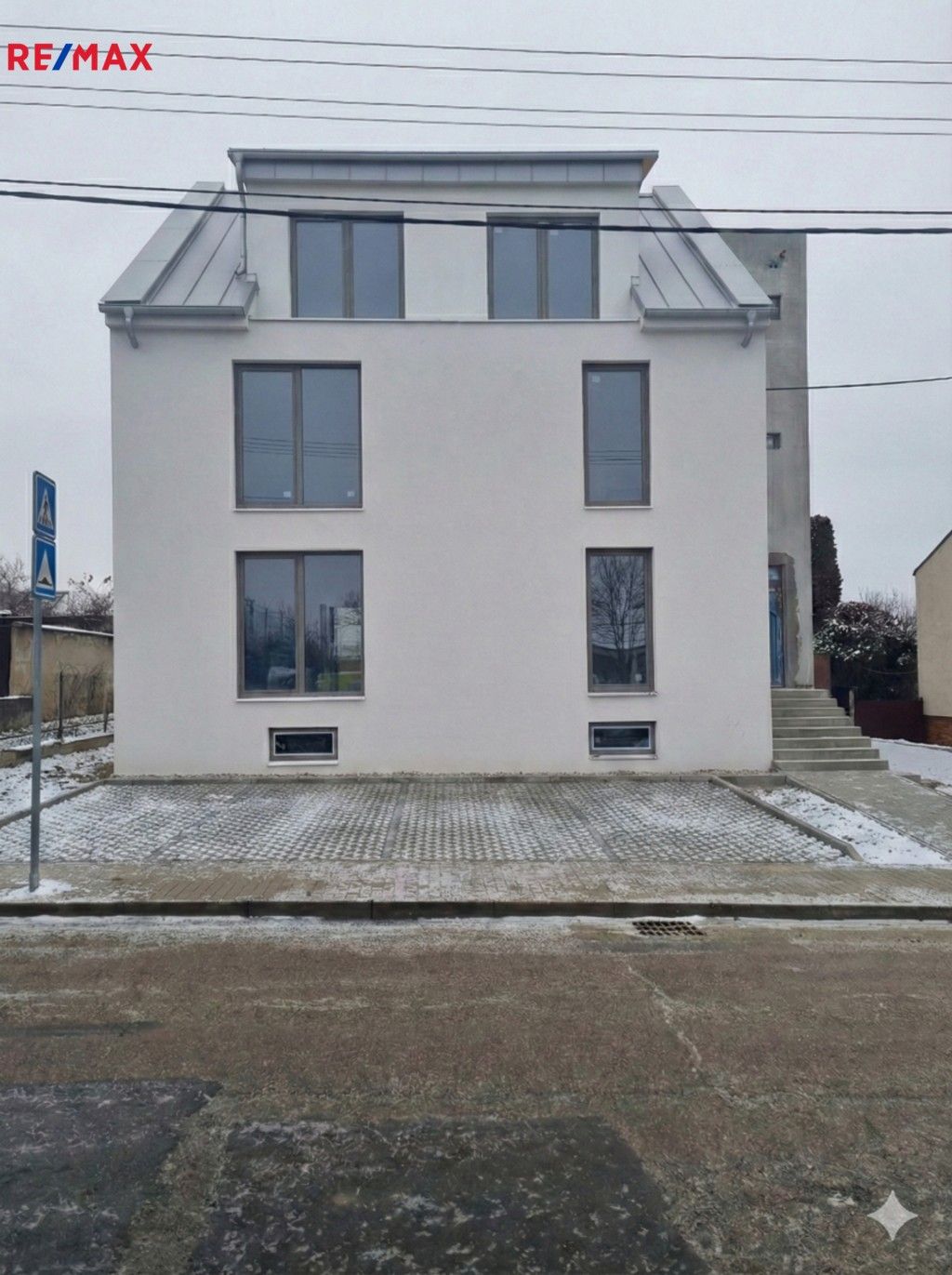 3+1, Květná, Moravany, 79 m²