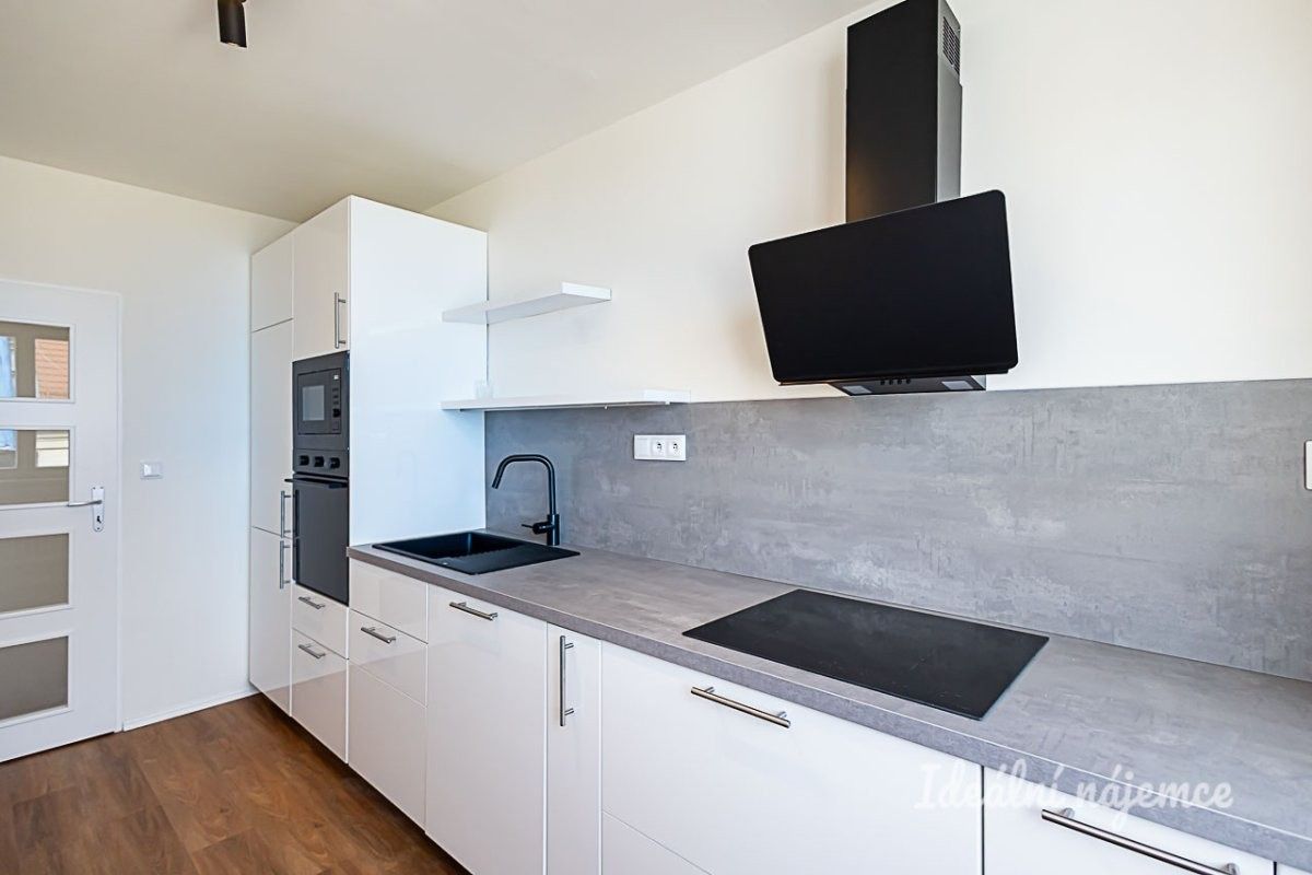 Pronájem byt 3+1 - Heřmanova, Praha, 68 m²