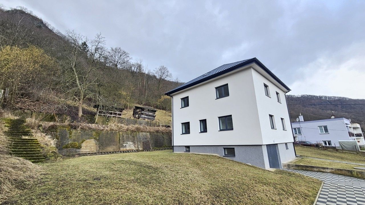 Prodej rodinný dům - Ve Stráni 195, Ústí nad Labem, 272 m²