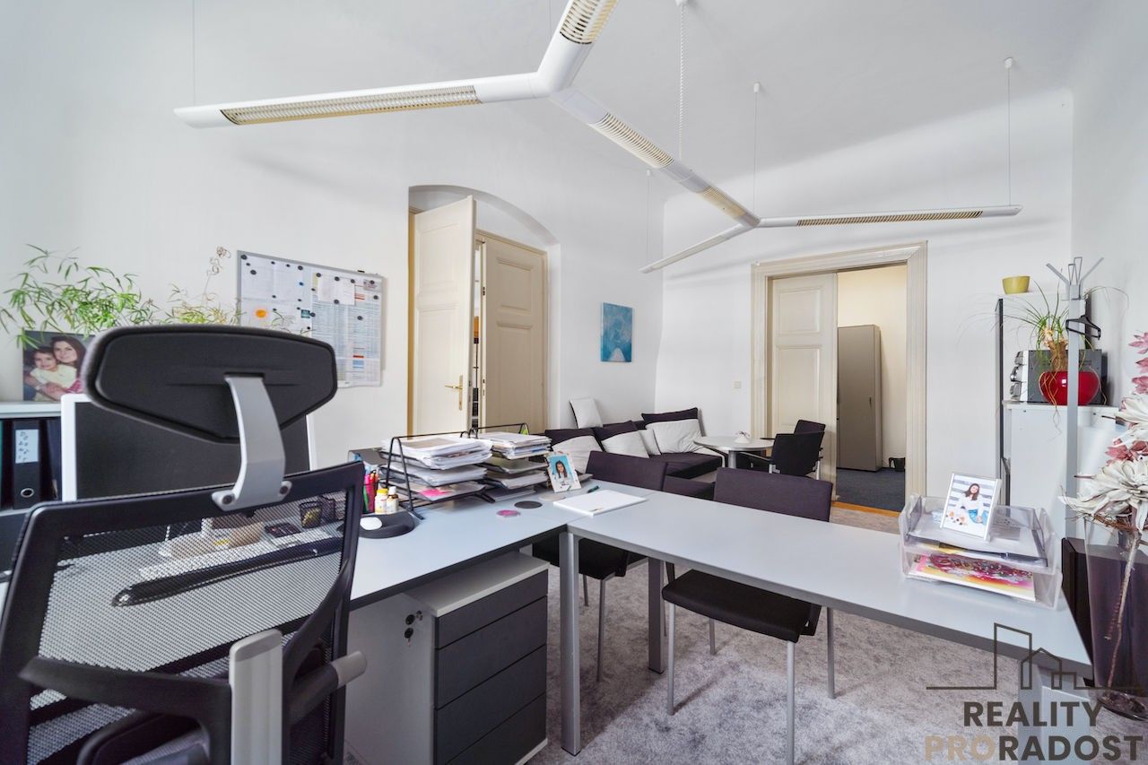 Pronájem kancelář - třída Míru 62, Pardubice Zelené Předměstí, 82 m² - 5