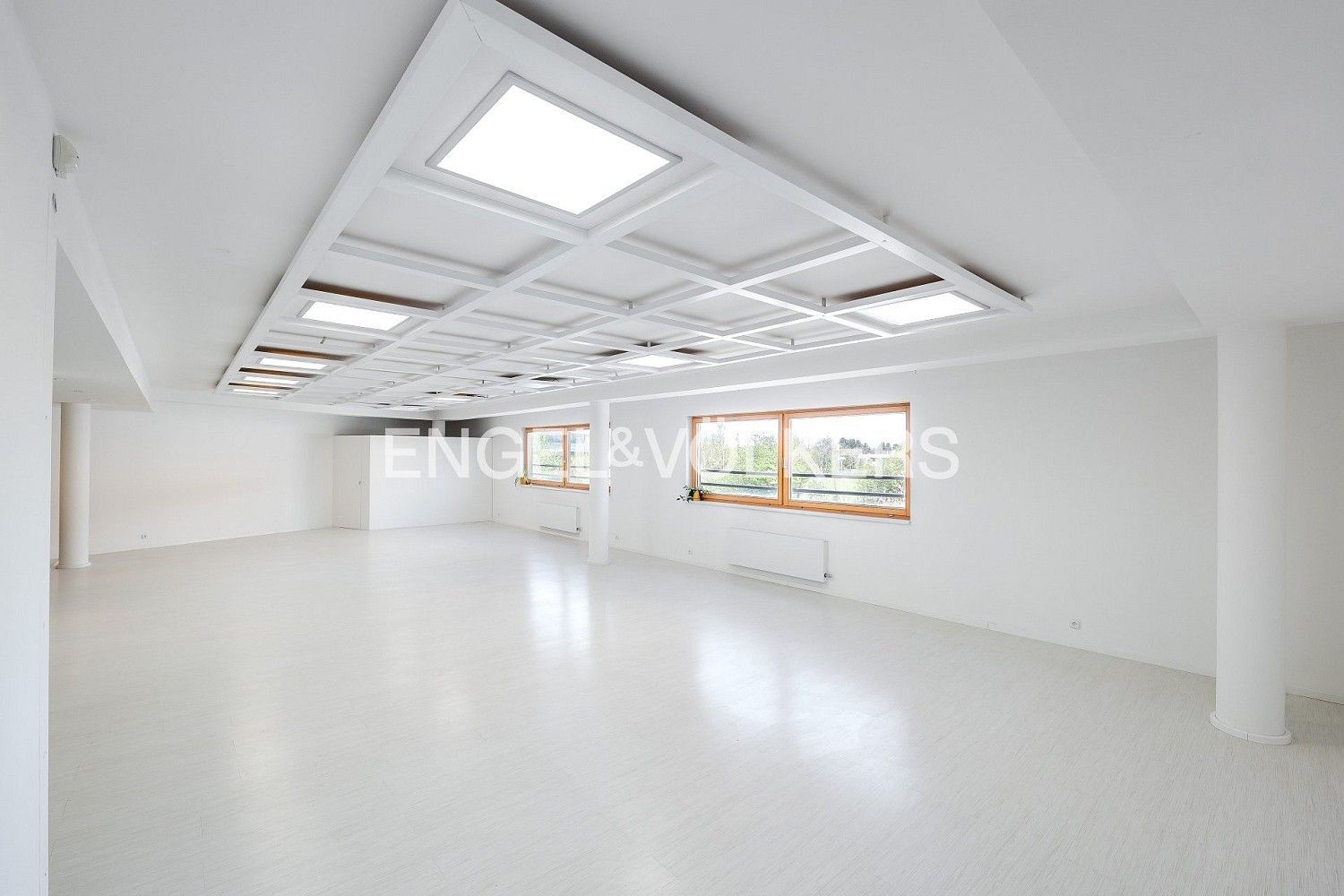 Obchodní prostory · 257 m² · Praha - Třebonice, okres Praha 17, Hlavní město Praha - 3