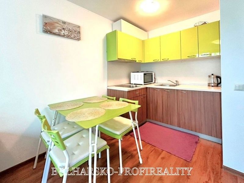 Prodej byt - 987 66, Zahraničí