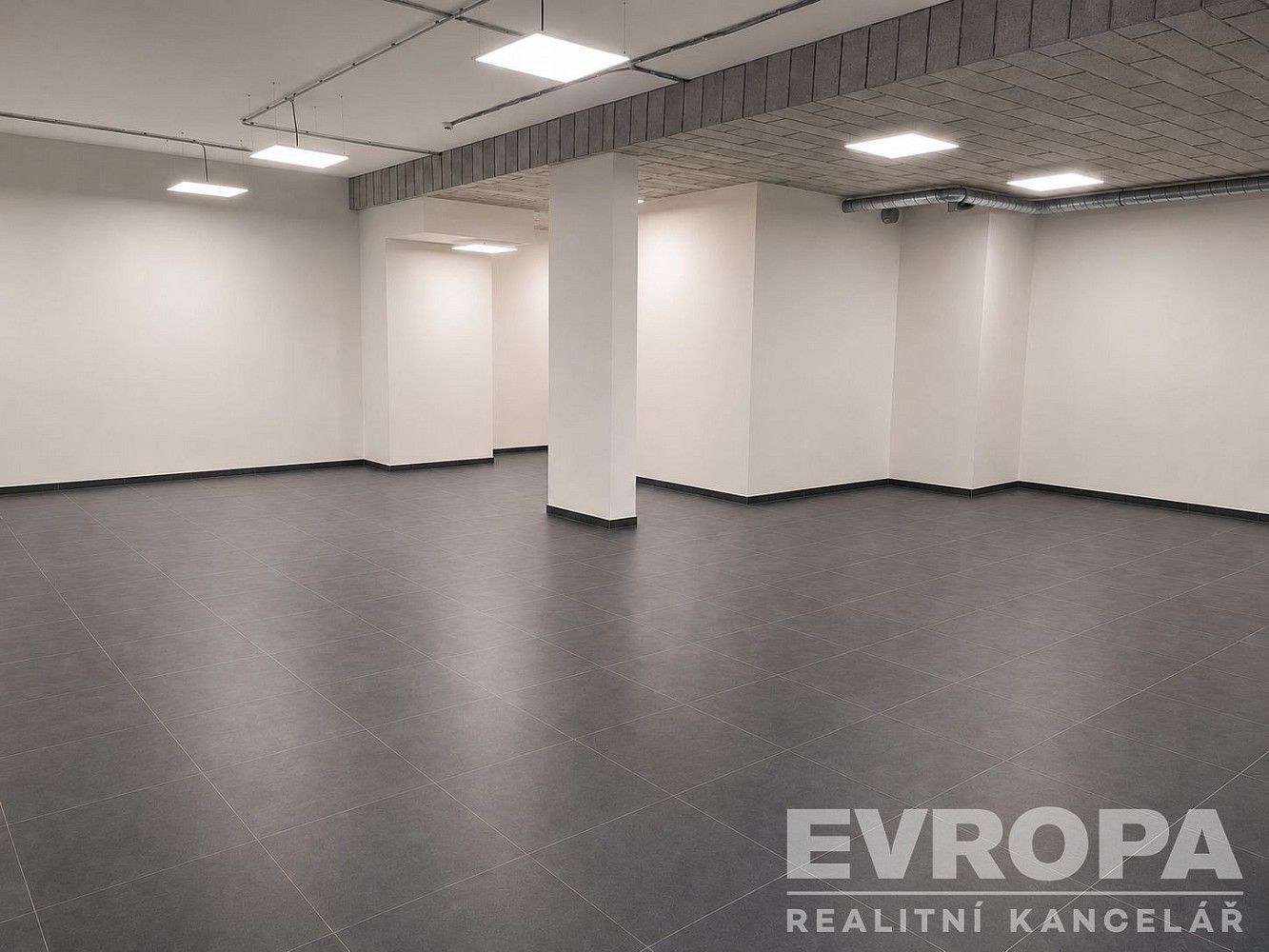 Obchodní prostory · 129 m² · Praha - Hloubětín, okres Praha 9, Hlavní město Praha - 3