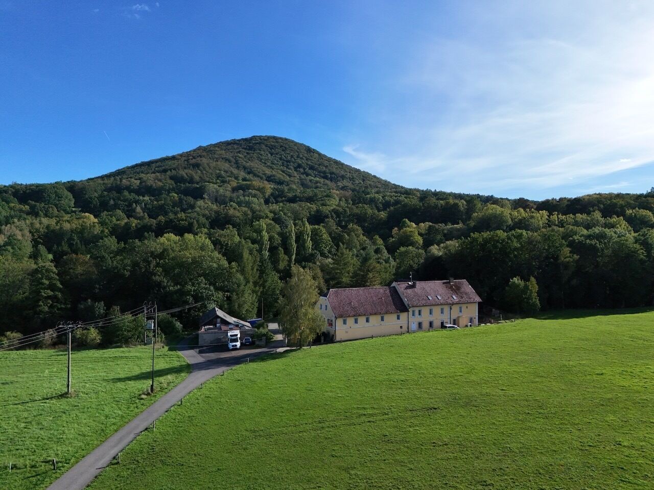 Ubytovací zařízení · 1 100 m² · Blíževedly Litice - 4