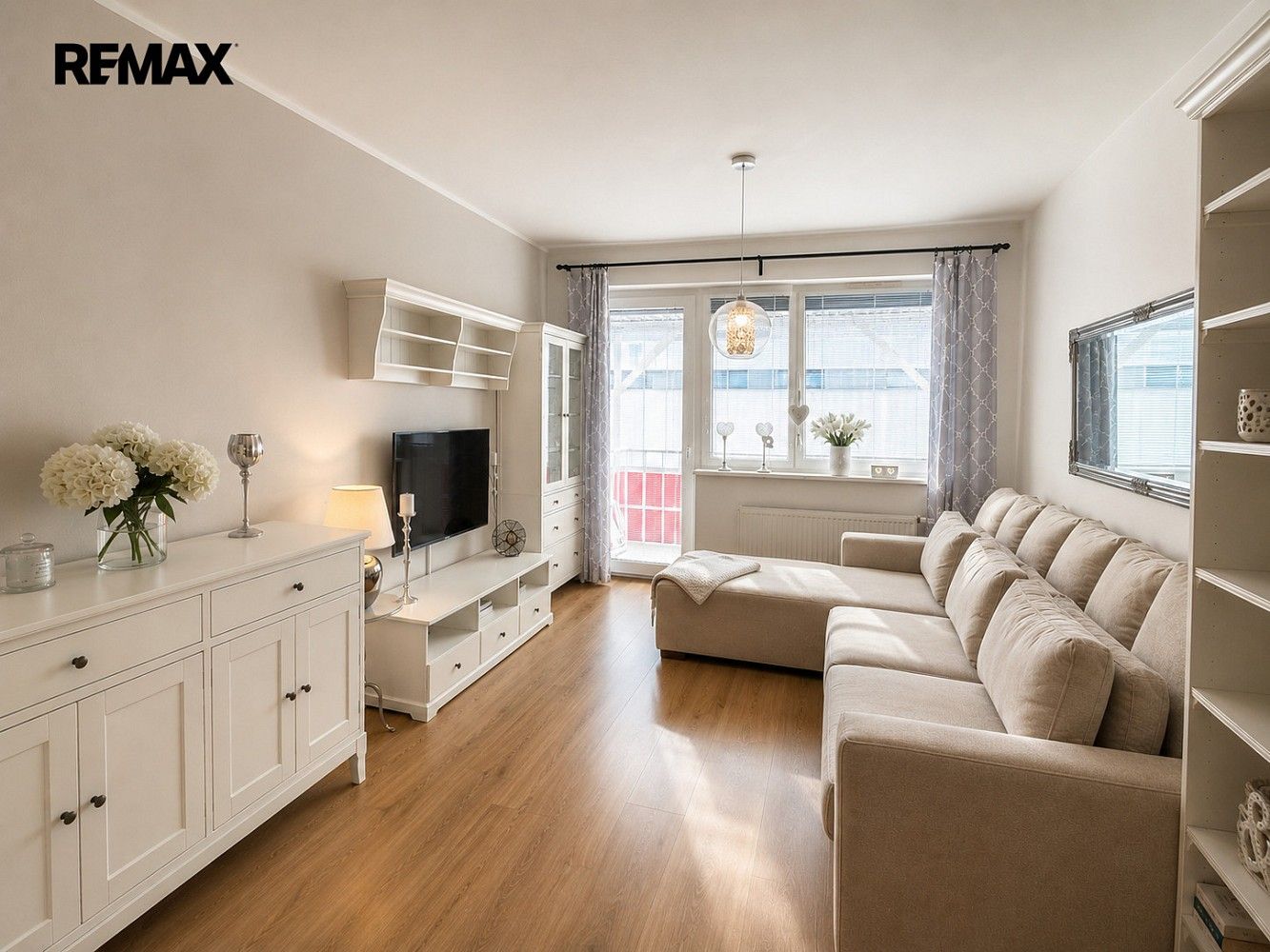 Byt 3+kk · 74 m² · Praha - Hostavice, okres Praha 14, Hlavní město Praha - 4