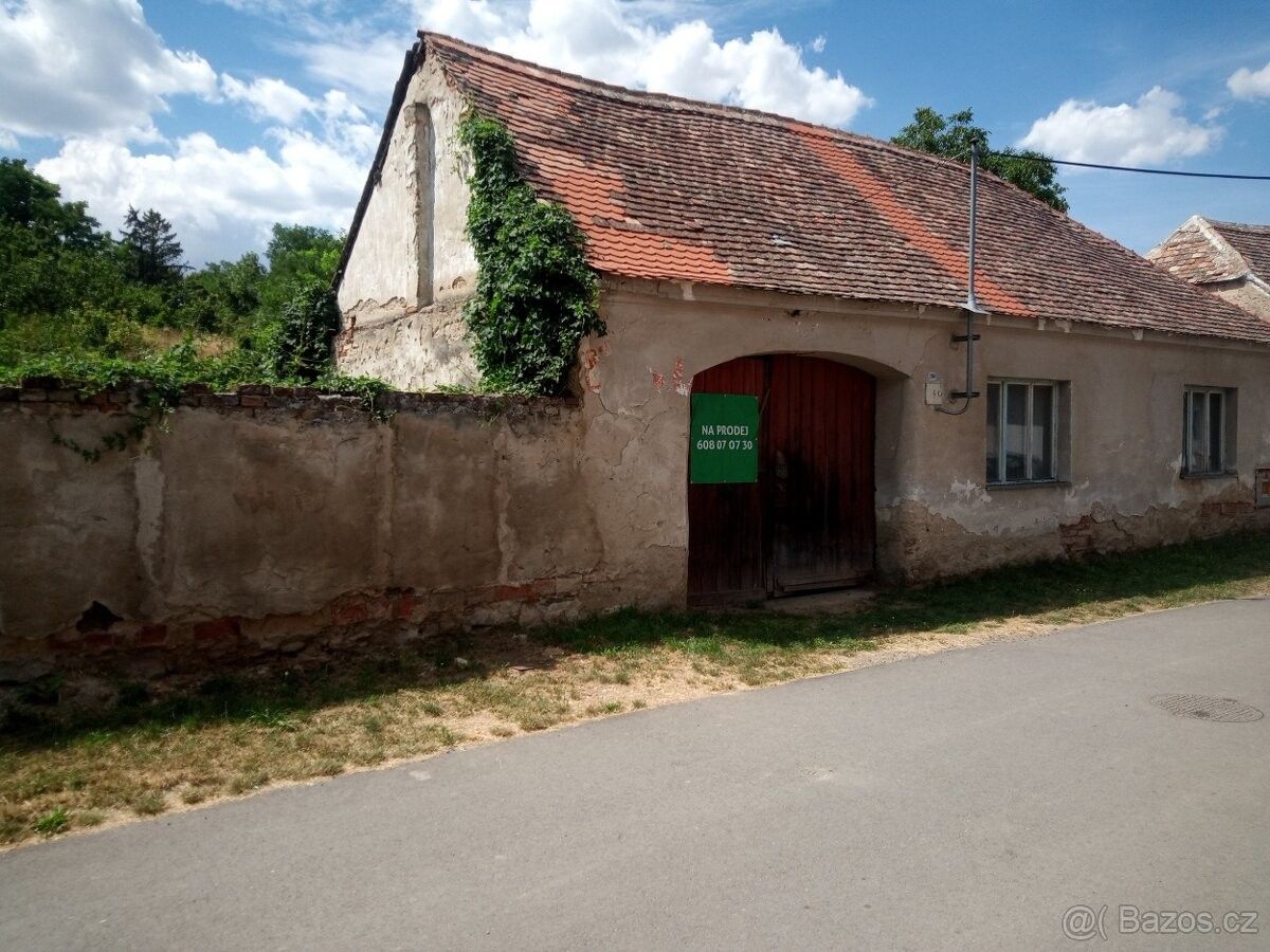 Rodinné domy, Božice, 671 64