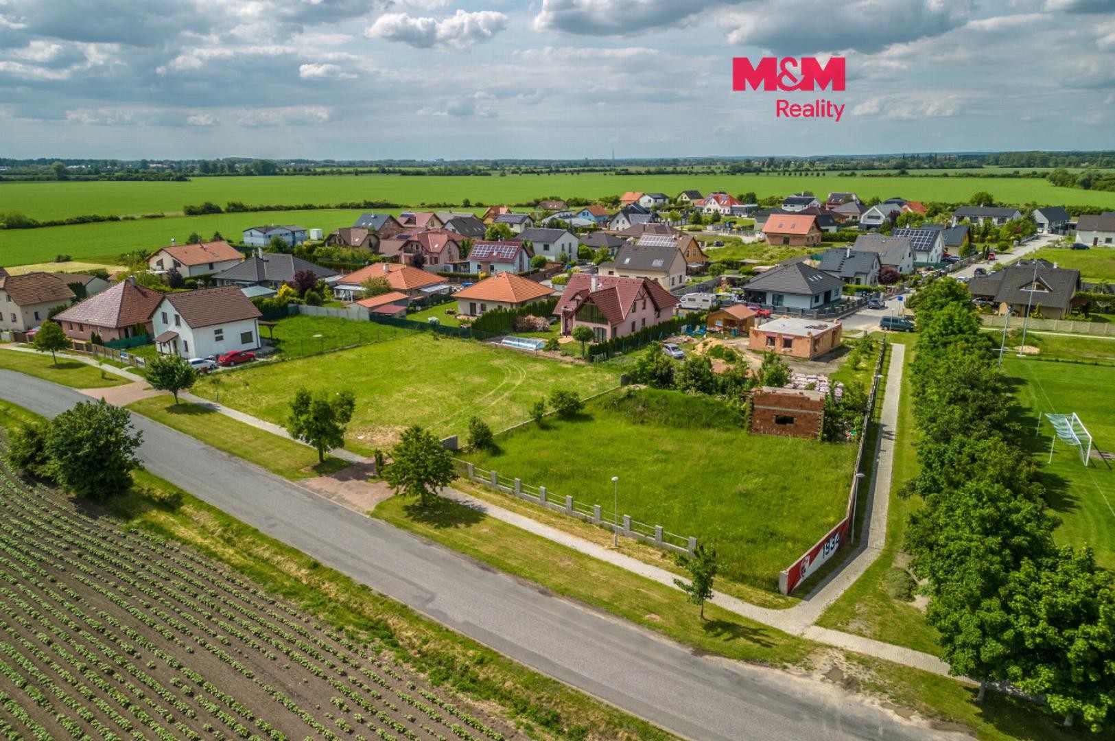 Pozemek pro bydlení, 720 m²