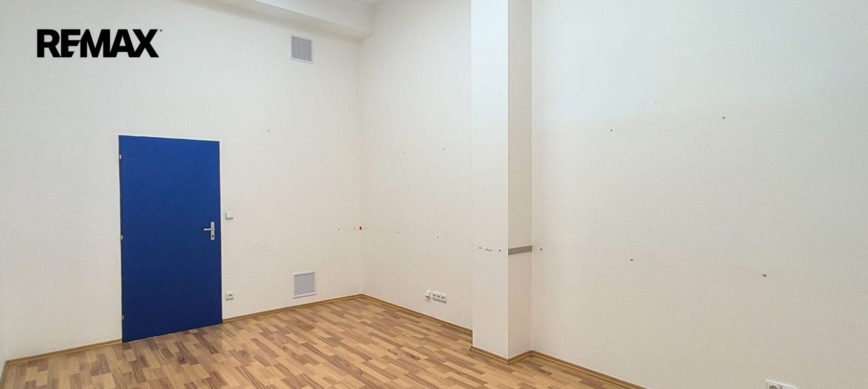 Pronájem kancelář - Horňátecká 1772, Praha Kobylisy, 19 m² - 5