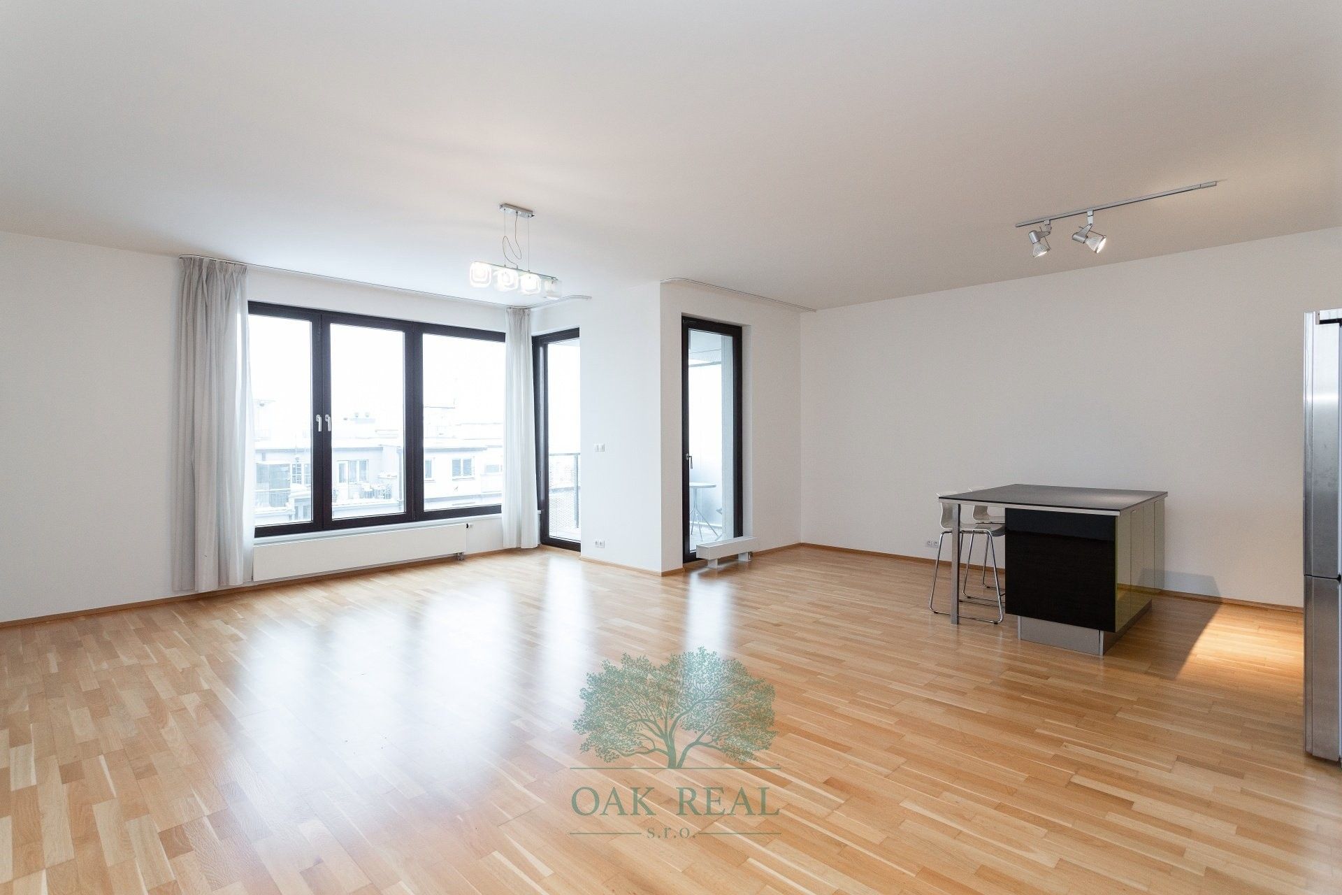 Pronájem byt 3+kk - Korunní, Praha, 106 m²