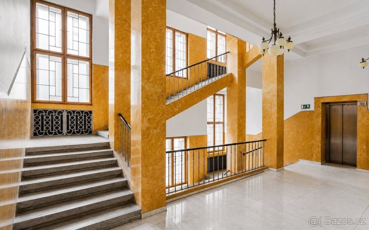 Kancelář · Praha, 101 00 - 4