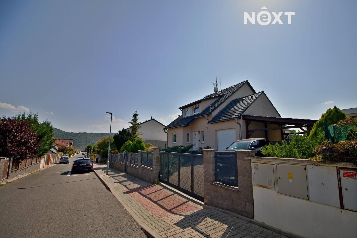 Prodej rodinný dům - Na Lucberku, Králův Dvůr, 125 m²