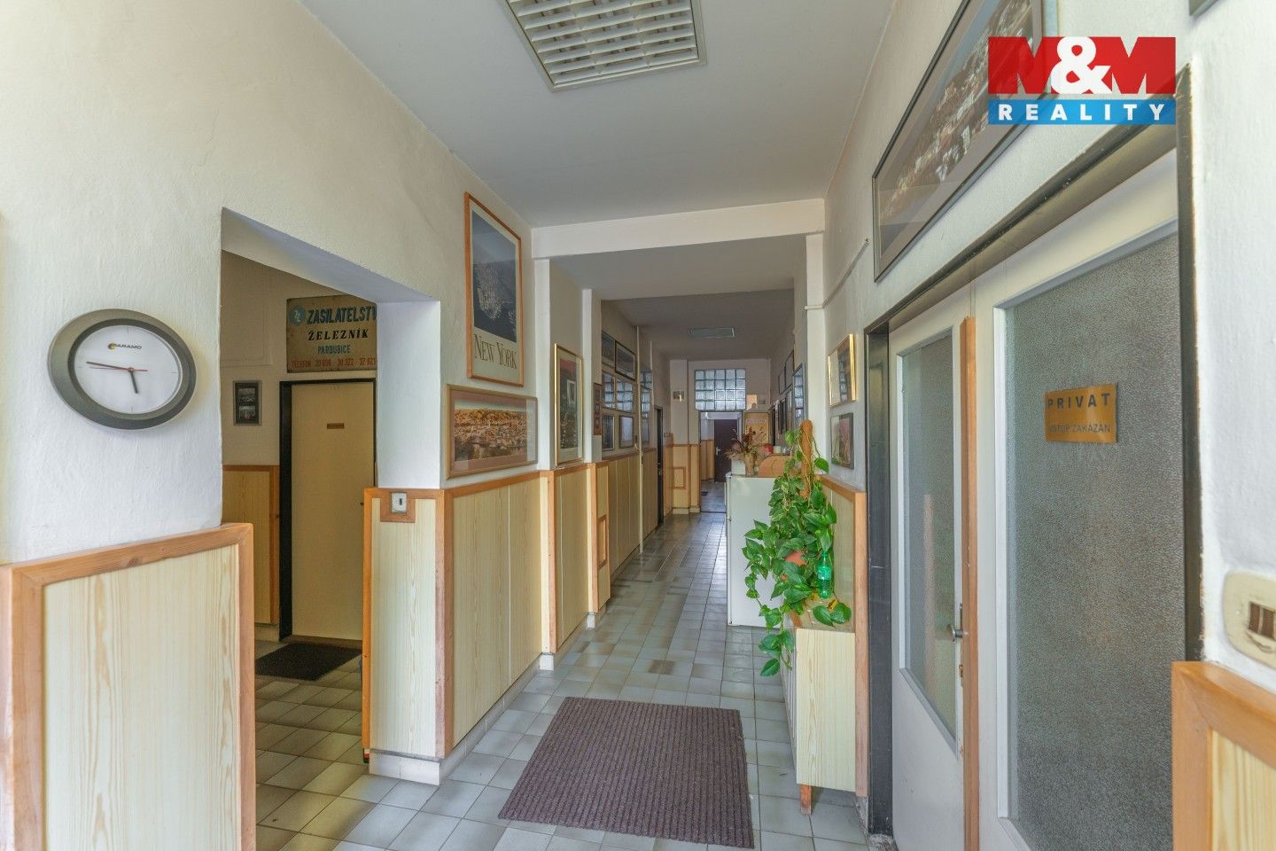 Pronájem sklad - Jana Palacha, Pardubice, 160 m²