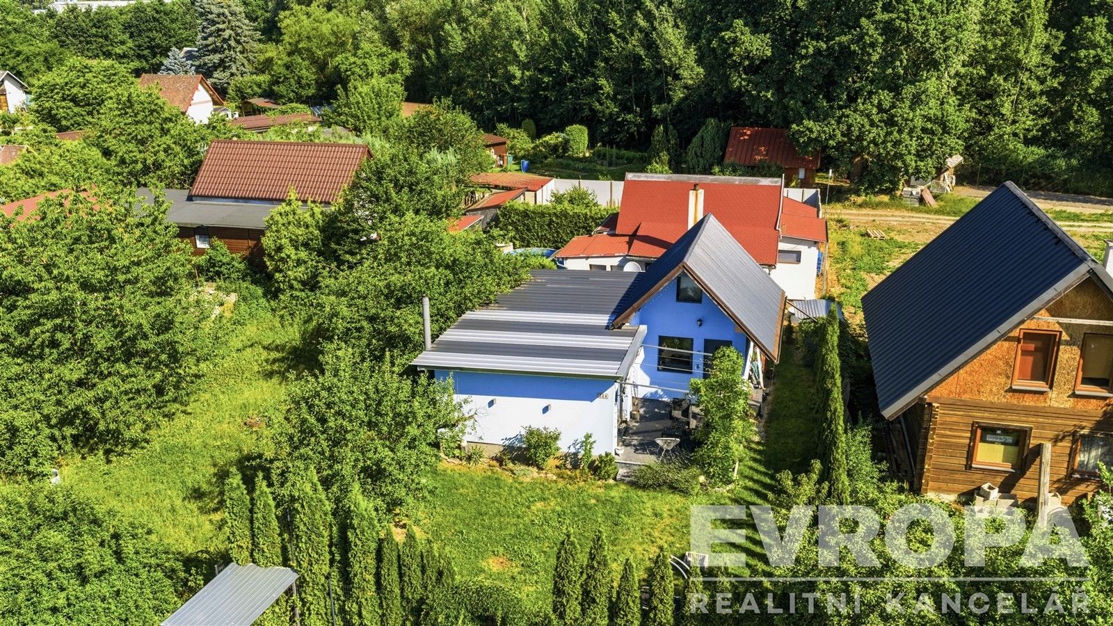 Prodej rodinný dům - Orličan 224, Hradec Králové Slezské Předměstí, 16 m² - 5