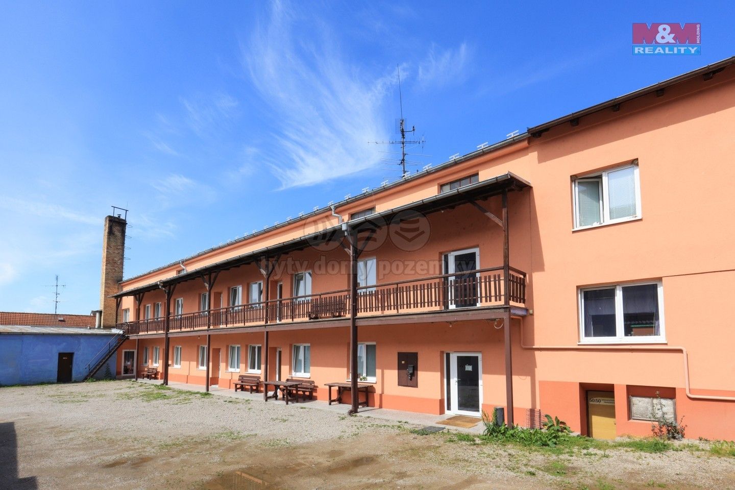 Prodej ubytovací zařízení - třída 5. května, Lišov, 2 203 m²