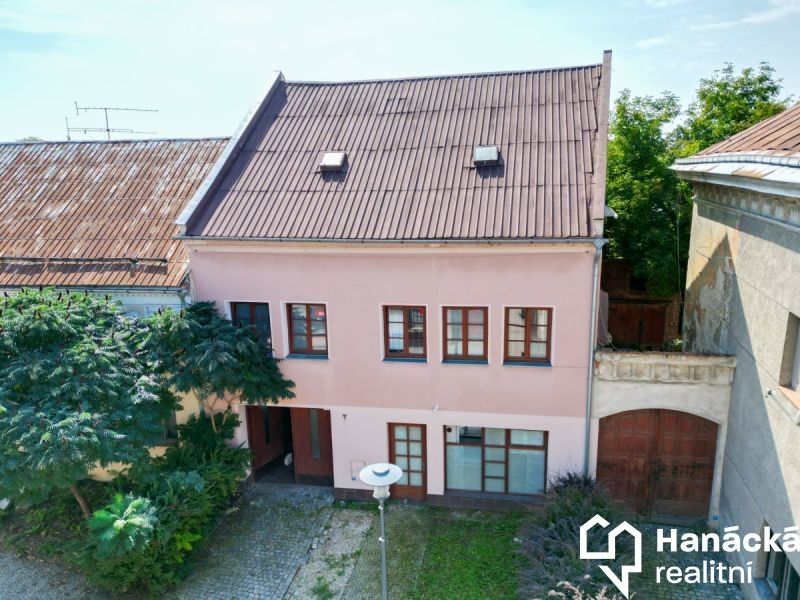 Rodinné domy, Förchtgottova , Tovačov I-Město, 300 m² - 1