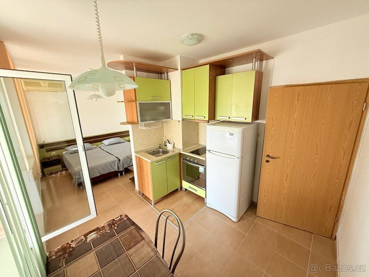 Prodej byt - 987 66, Zahraničí