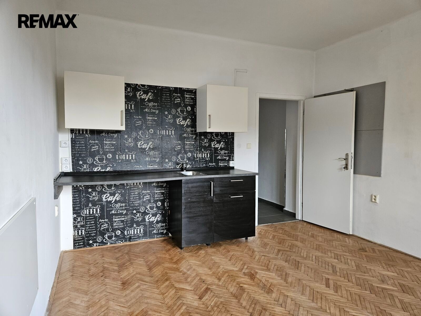 Byt 2+kk · 35 m² · Střelničná 748, Praha Kobylisy - 4