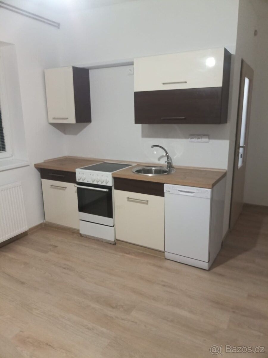 Byty, Miletín, 507 71