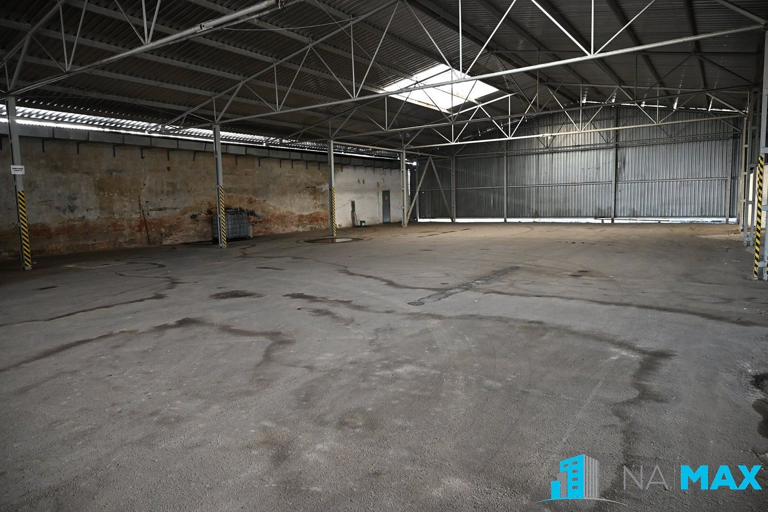 Sklady, Znojmo - Oblekovice, 970 m² - 2